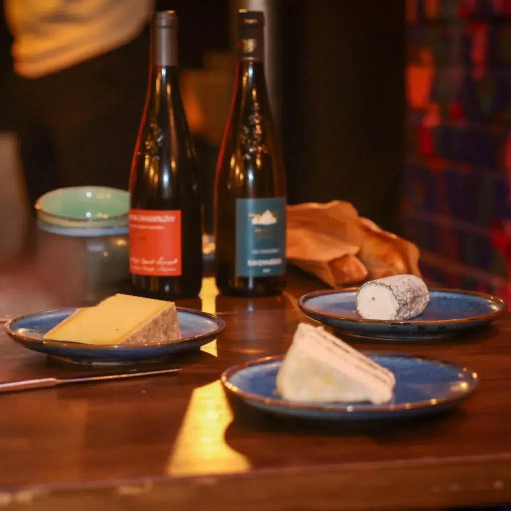 French wine and cheese tasting in Montmartre Paris